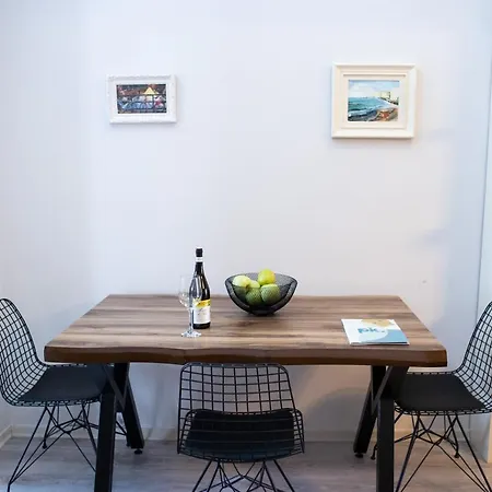 Premium Selection Durrës